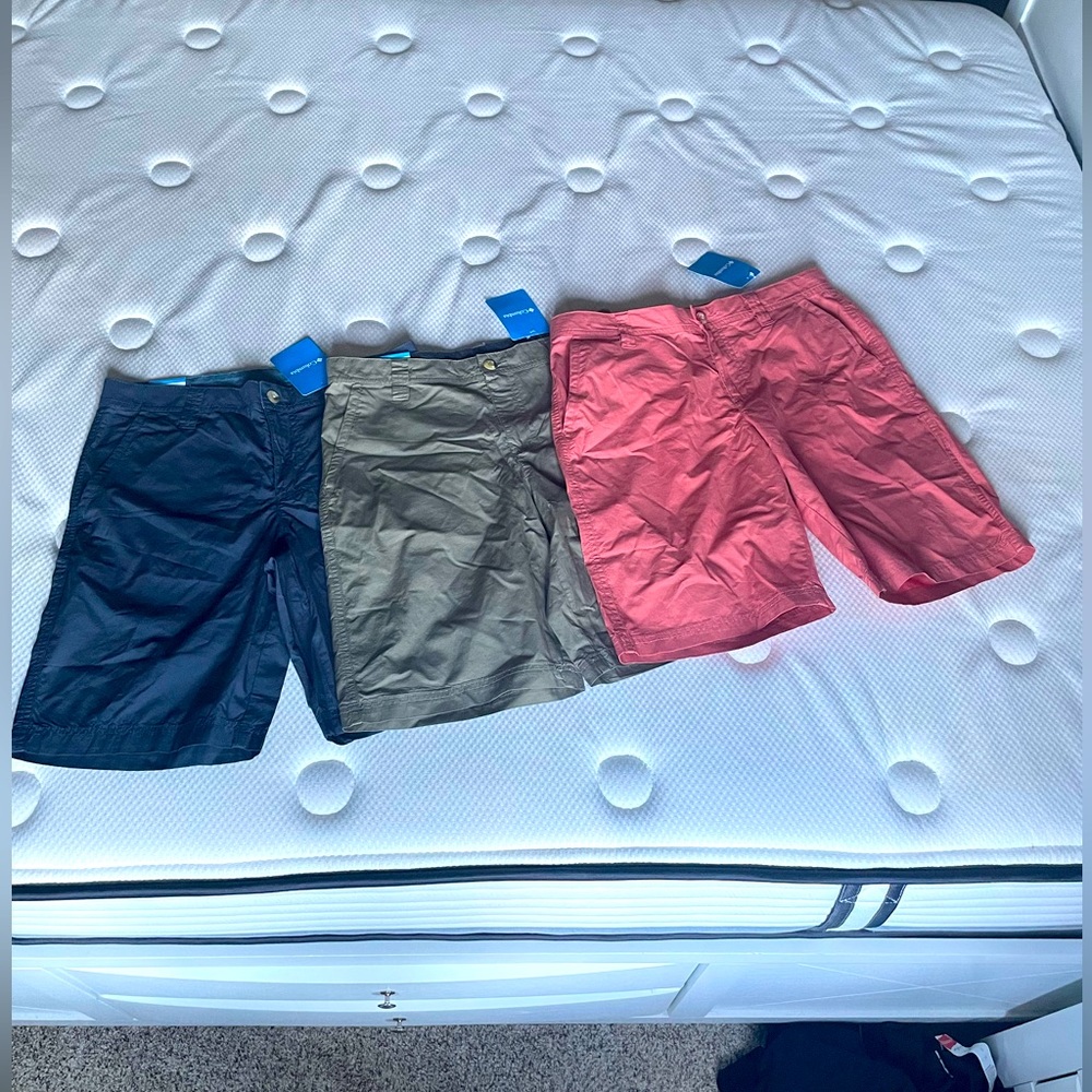 NWT Columbia Men’s Outdoor Shorts Set